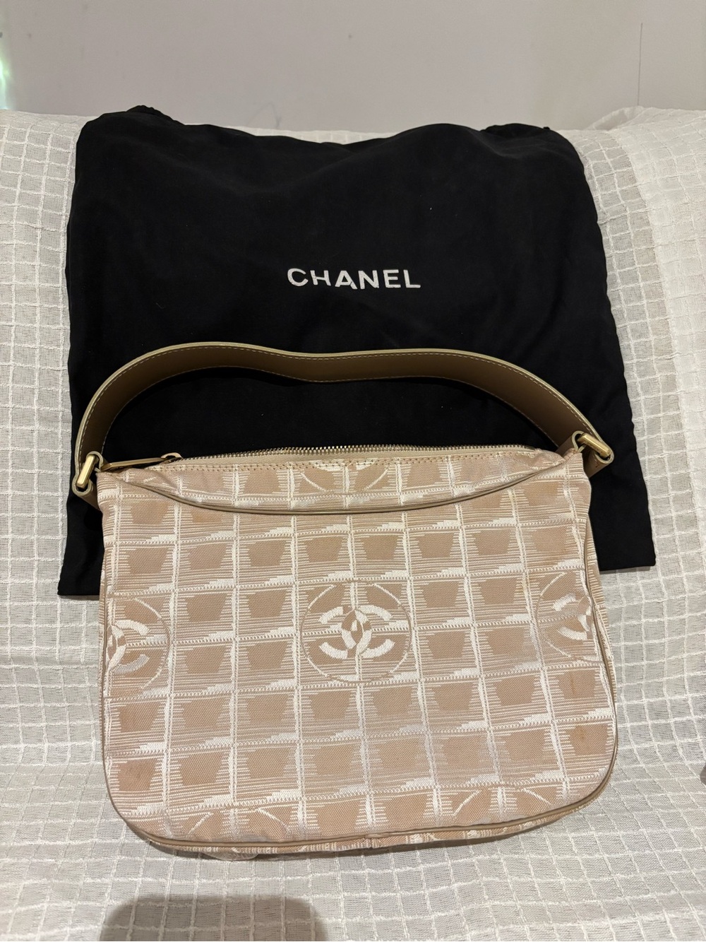 CHANEL Beige and Cream Jacquard Shoulder Bag with Logo Motif